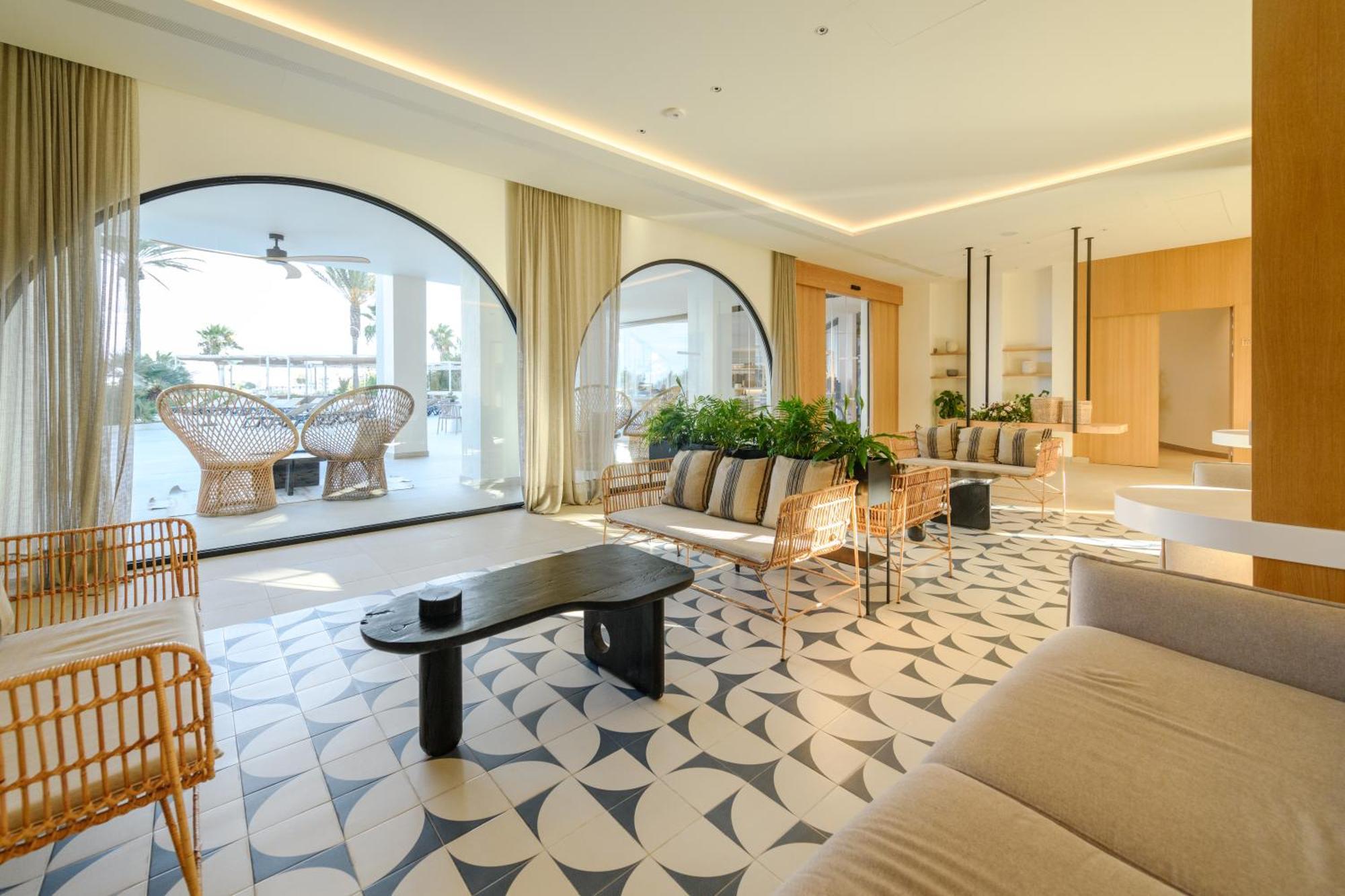 Hotel & Spa Blau Parc Сан-Антонио-Абад Экстерьер фото